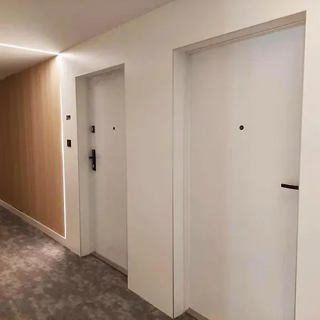 Apartament Pinea Apartment *